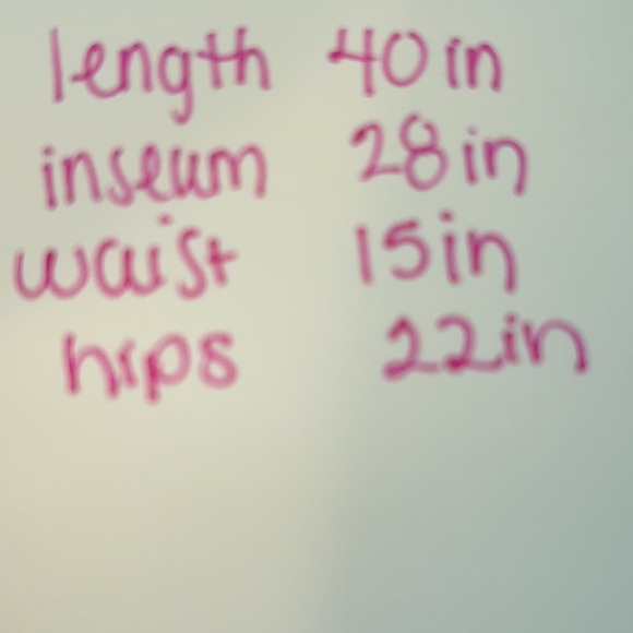 Modern 80s Fit Jeans 9 - Picture 16 of 16